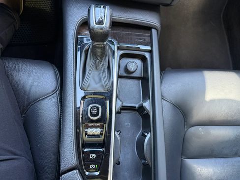 Used 2018 Volvo S90 T5 Momentum w/ Momentum Plus Package FWD image 35