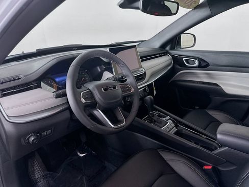 Certified 2025 Jeep Compass Limited AWD/4WD image 16