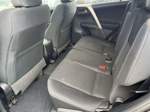 Used 2015 Toyota RAV4 XLE FWD image 13