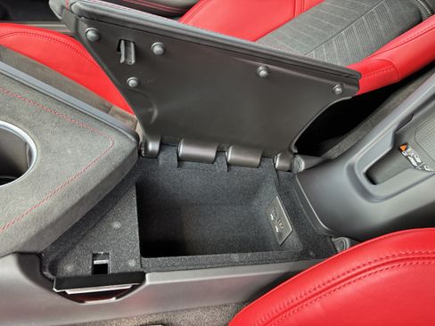 Used 2026 Chevrolet Corvette Z06 RWD image 32