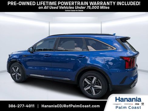 Used 2021 Kia Sorento S w/ Panoramic Sunroof Package FWD image 4
