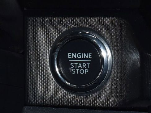 Used 2025 Ford F250 Platinum image 26