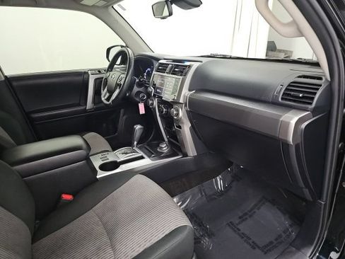 Used 2021 Toyota 4Runner SR5 AWD/4WD image 34