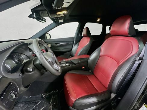 Used 2024 INFINITI QX50 Sport image 15