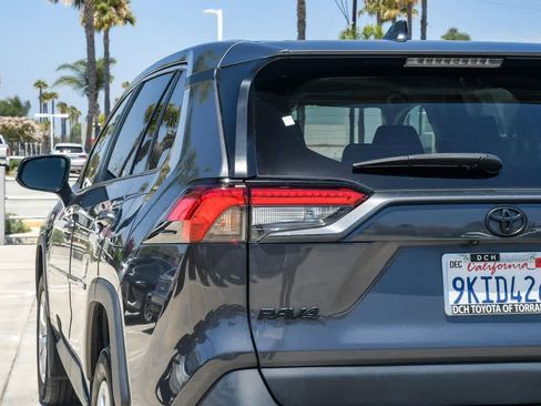 Used 2024 Toyota RAV4 LE FWD image 6