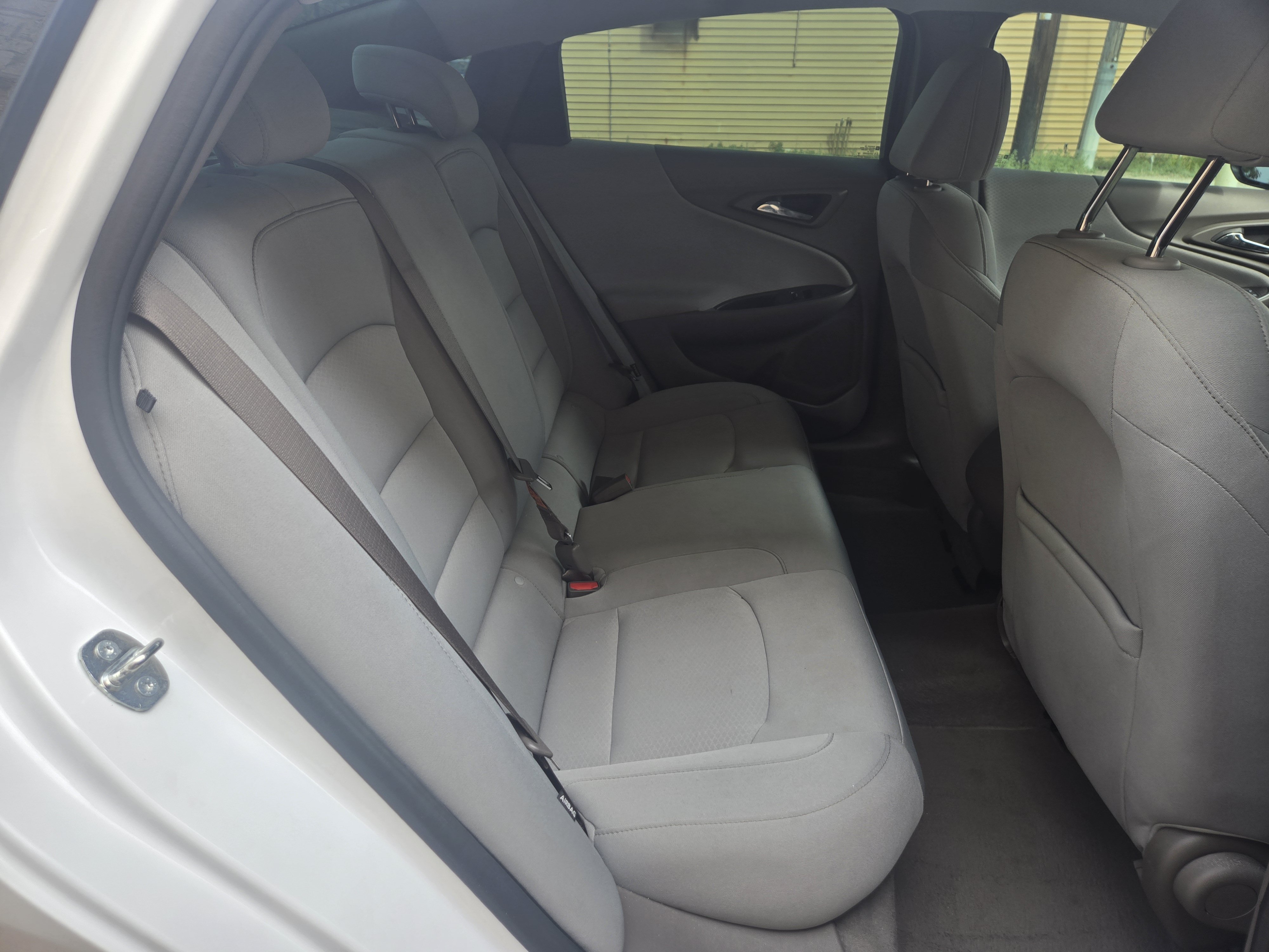 Used 2020 Chevrolet Malibu LS FWD image 12