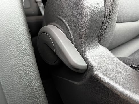 Used 2023 Buick Encore GX Select image 25