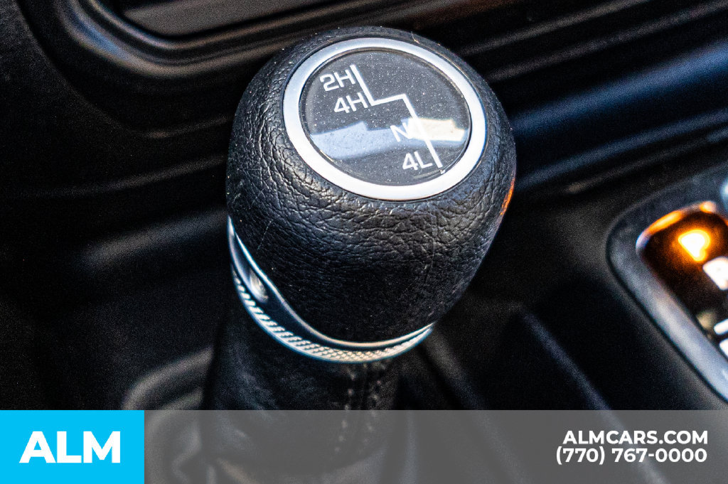 Used 2022 Jeep Wrangler Sport AWD/4WD image 39
