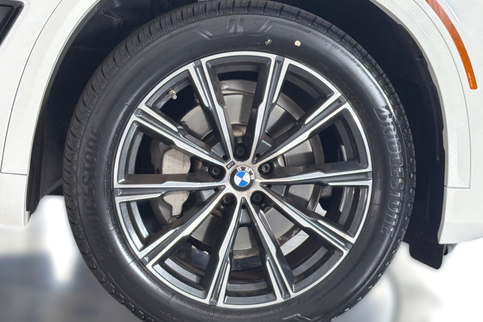 Used 2023 BMW X5 sDrive40i w/ M Sport Package RWD image 13
