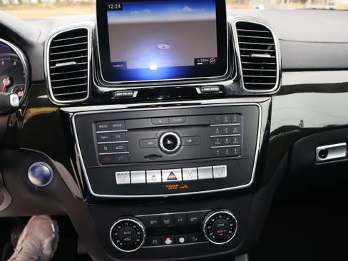 Used 2018 Mercedes-Benz GLS 450 4MATIC image 20