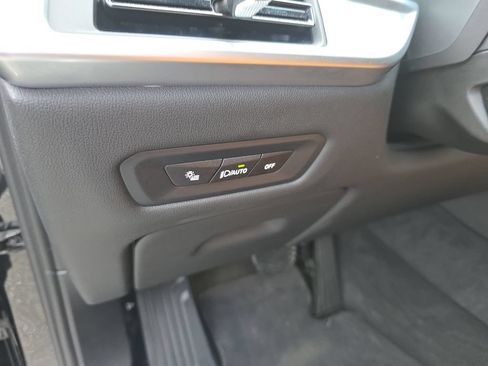 Used 2024 BMW X5 xDrive40i w/ Premium Package AWD/4WD image 23