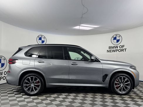 New 2026 BMW X5 xDrive40i w/ M Sport Package AWD/4WD image 5