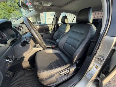 Used 2012 Volkswagen Jetta SE FWD image 9