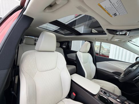 Used 2023 Lexus RX 350 AWD image 25