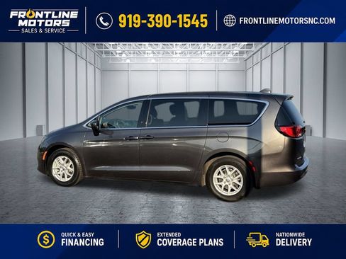 Used 2017 Chrysler Pacifica Touring FWD image 6