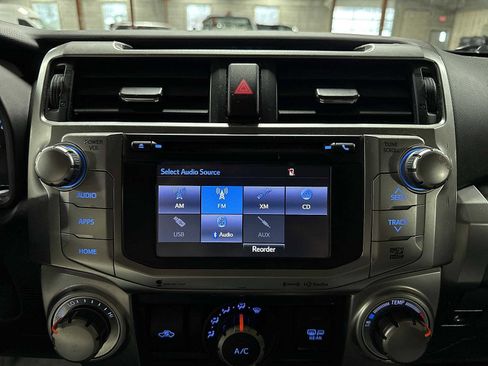 Used 2018 Toyota 4Runner SR5 image 40