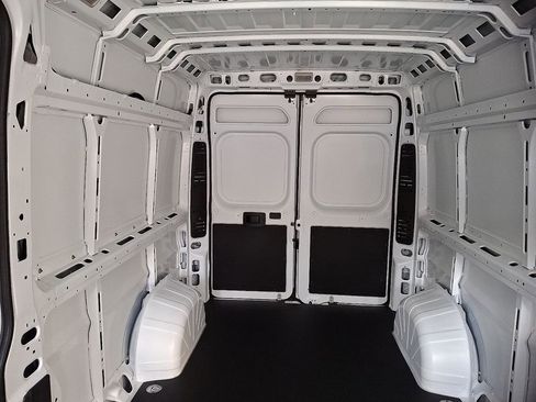 New 2025 RAM ProMaster 2500 w/ Power Group image 14