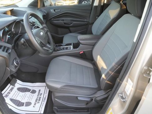 Used 2018 Ford Escape S image 9