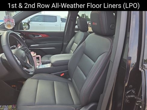 Used 2024 Chevrolet Traverse Z71 w/ LPO, Floor Liner Package AWD/4WD image 16