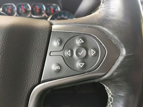 Used 2019 Chevrolet Tahoe LS AWD/4WD image 17