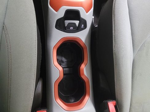 Used 2016 Jeep Renegade Latitude image 26