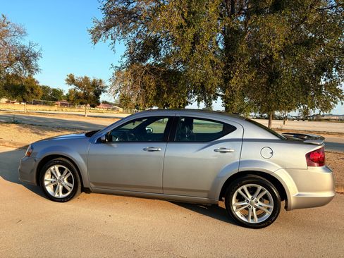 Used 2013 Dodge Avenger SXT w/ Rallye Appearance Group image 4