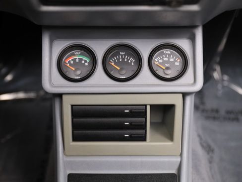 Used 1990 Volkswagen Cabriolet FWD image 82