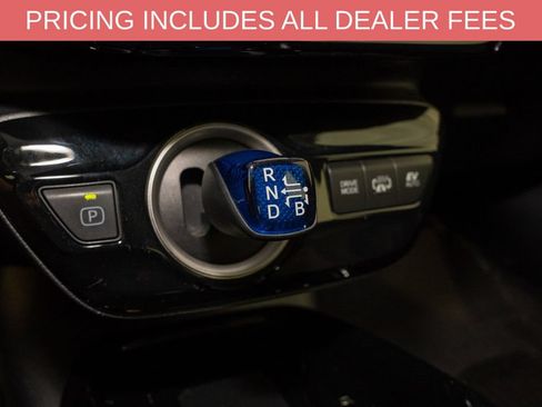 Used 2021 Toyota Prius Prime XLE FWD image 15
