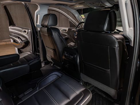 Used 2018 GMC Yukon Denali w/ Denali Ultimate Package AWD/4WD image 24