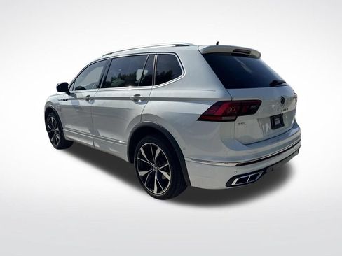 Certified 2024 Volkswagen Tiguan SEL R-Line AWD/4WD image 6