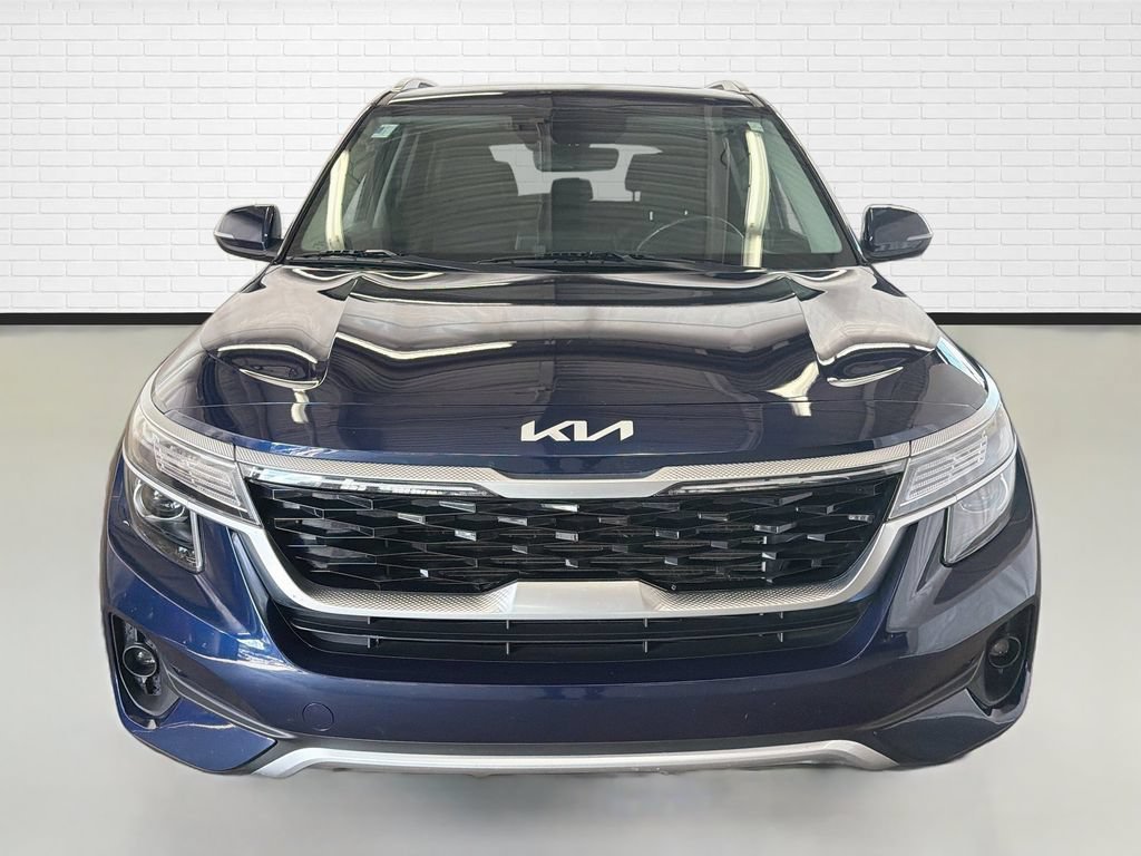 Used 2022 Kia Seltos EX AWD/4WD image 2