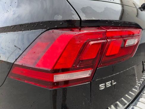 Used 2024 Volkswagen Tiguan SEL R-Line image 4