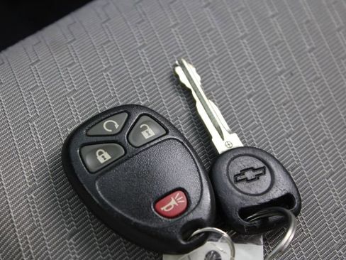 Used 2010 Chevrolet Silverado 1500 LT w/ Regional Value Package image 25