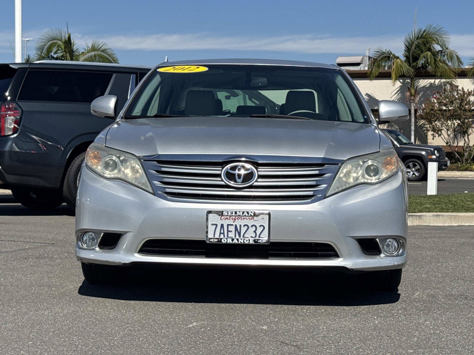 Used 2012 Toyota Avalon FWD image 2