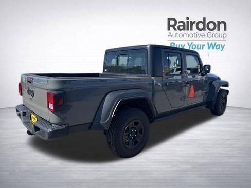 Used 2023 Jeep Gladiator Sport AWD/4WD image 7