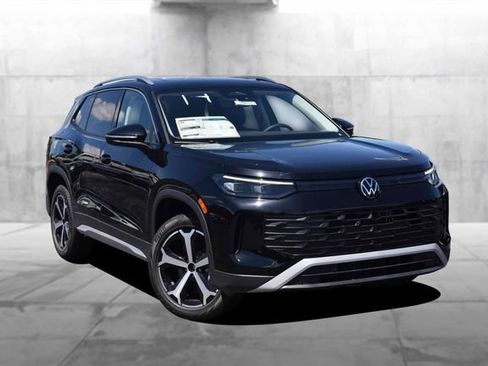 New 2026 Volkswagen Tiguan SE AWD/4WD image 2