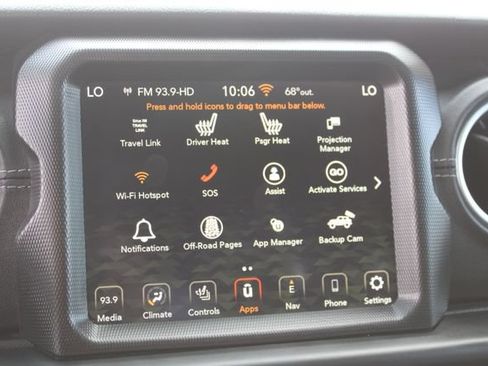 Used 2023 Jeep Wrangler Unlimited Sahara w/ Cold Weather Group AWD/4WD image 27