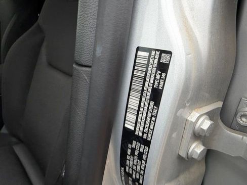 Used 2019 Jeep Renegade Sport w/ Sport Appearance Group image 21