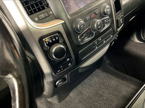 Used 2022 RAM 1500 Classic SLT w/ Electronics Group AWD/4WD image 18