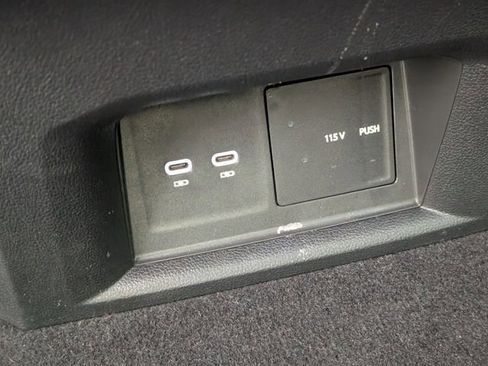 Used 2022 Volkswagen Atlas SE image 27