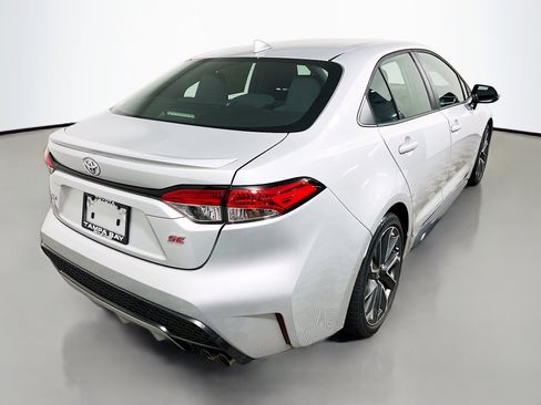 Used 2021 Toyota Corolla SE image 4