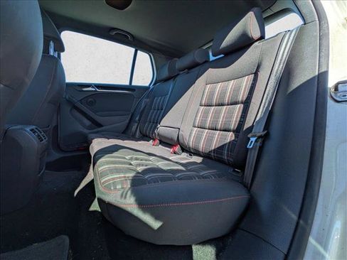 Used 2013 Volkswagen Golf 4-Door FWD image 16