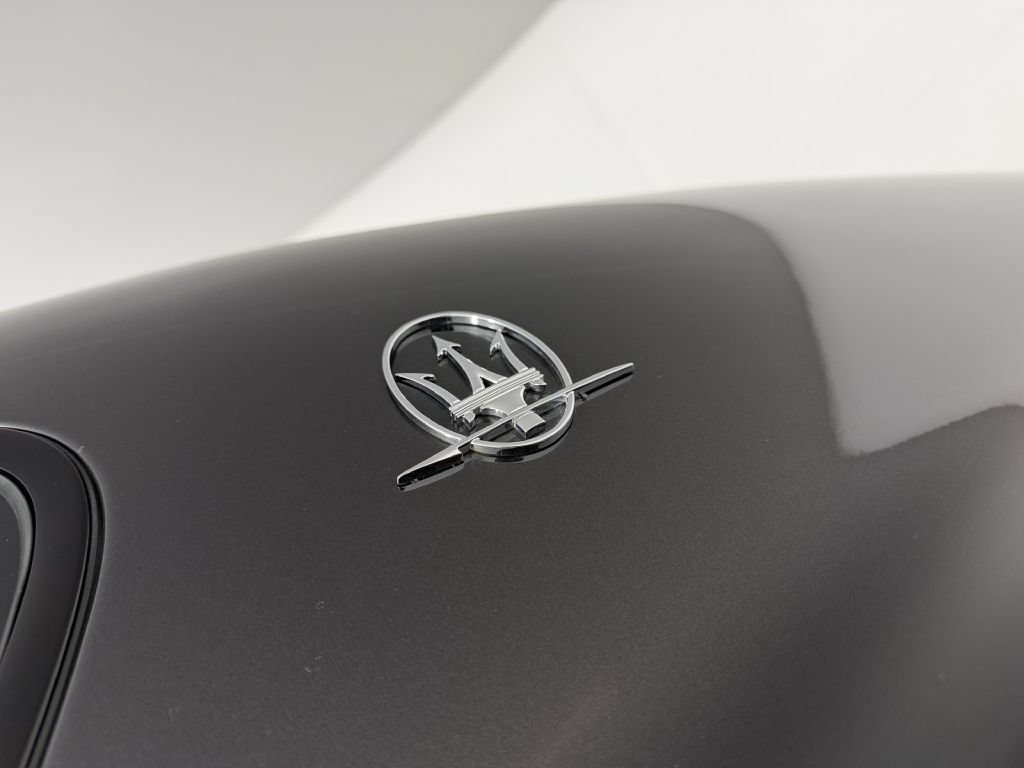 Used 2017 Maserati GranTurismo Sport RWD image 14