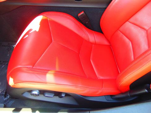 Used 2022 Chevrolet Corvette Stingray Preferred Cpe w/ Z51 Performance Package image 7