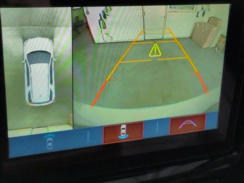 Used 2018 Chevrolet Traverse High Country image 14