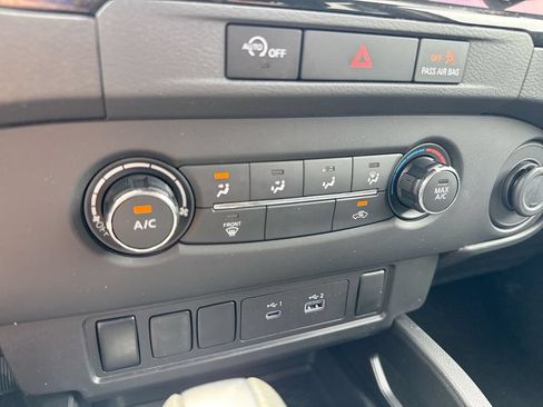 Used 2024 Nissan Frontier S AWD/4WD image 16
