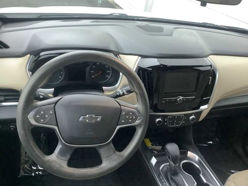 Used 2022 Chevrolet Traverse LS w/ Midnight/Sport Edition image 9
