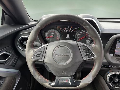 Used 2018 Chevrolet Camaro ZL1 image 11