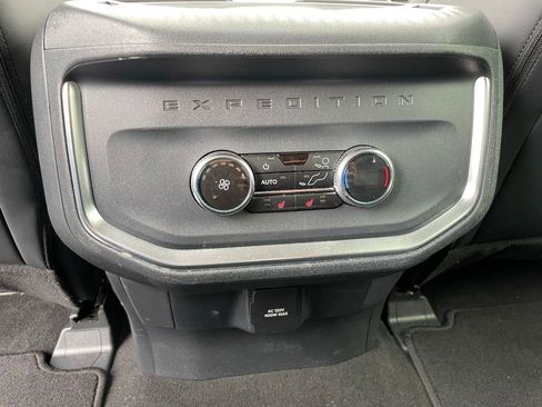 Used 2025 Ford Expedition Platinum AWD/4WD image 66