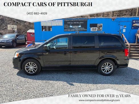 Used 2013 Dodge Grand Caravan SXT w/ UConnect Hands-Free Group image 1